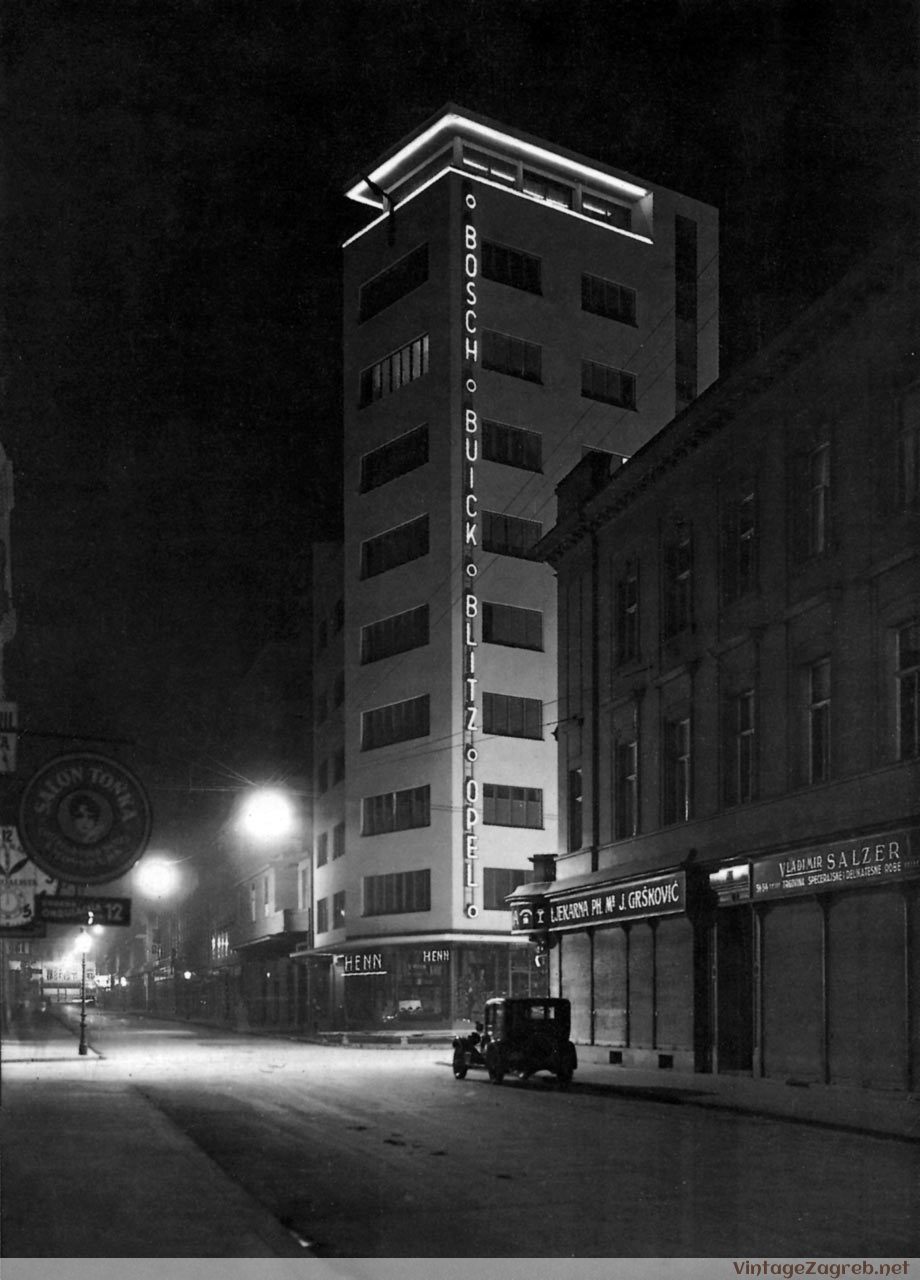 Masarykova-Gundulićeva, Deveterokatnica na uglu sagrađena 1934. godine